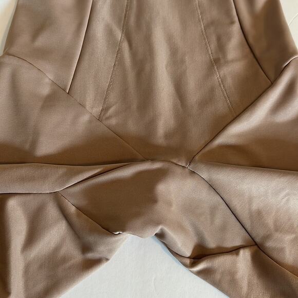 Miraclesuit Shape with an Edge High Waist Thigh Slimmer Shorts New Size L - Picture 7 of 10